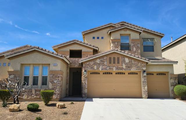 5 bedroom, 4 bathroom home with a Casita photos photos