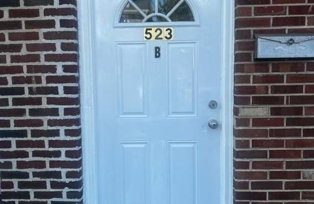 Photo of 523 Macdade Boulevard