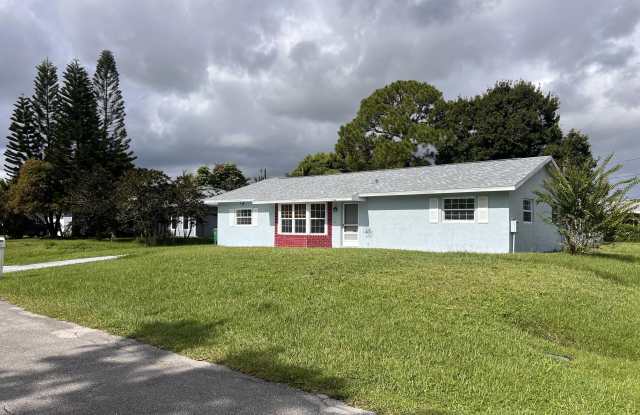 1120 SW Ithaca Street