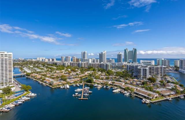 300 Three Islands Blvd