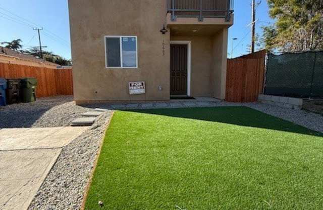 Photo of 10663 Encino