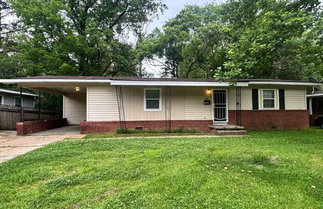 3084 Oak Forest Dr Jackson, MS 39212