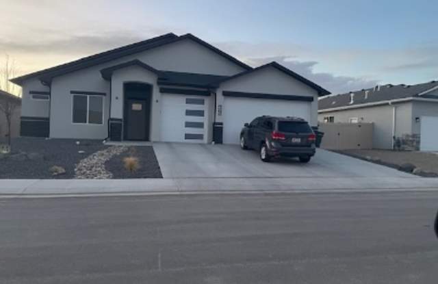 Photo of 695 Anela Lane