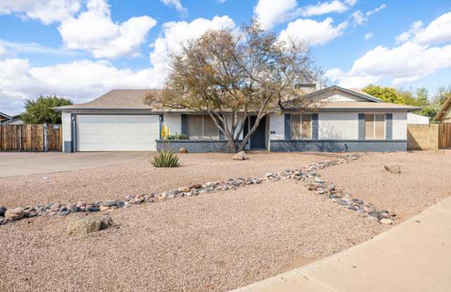 1340 East Garnet Circle