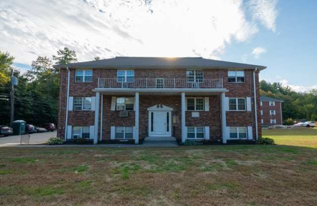 Photo of 424 Great Rd unit: 4