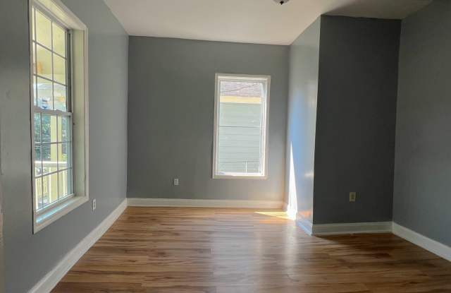 967 Martin Street Southeast