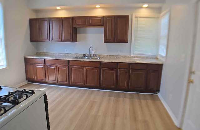 1006-1006a West North Avenue - 1