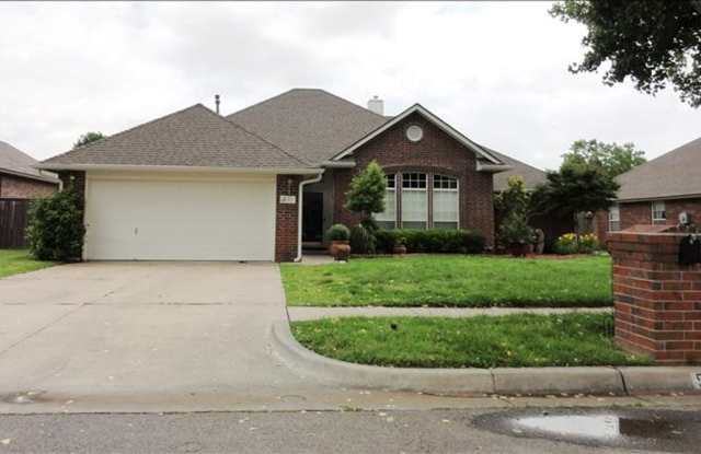 3 Bedroom 2 Bath in West Norman