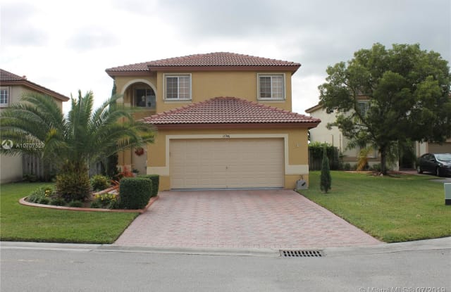 11946 SW 133rd Ter - 11946 Southwest 133rd Terrace, Three Lakes, FL 33186