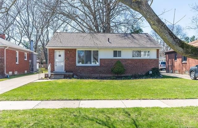 437 W Sunnybrook Drive - 437 West Sunnybrook Drive, Royal Oak, MI 48073