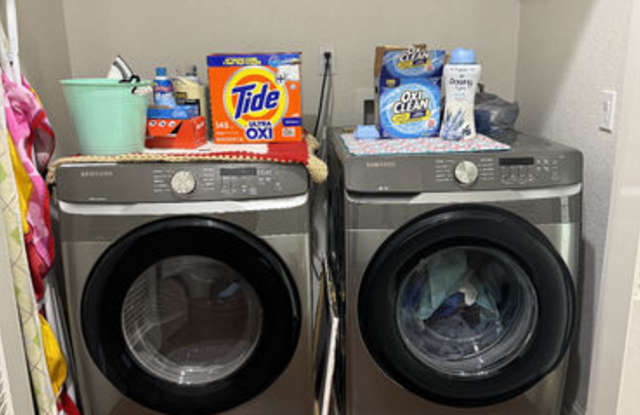 1627 Dunlin Avenue Unit 4