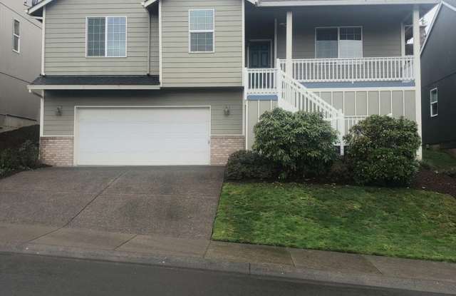 Welcome to this beautiful two-story home located in the desirable Lakshore neighborhood of Vancouver, WA.