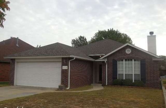 West side rental 3 bed/2 bath/2 car garage