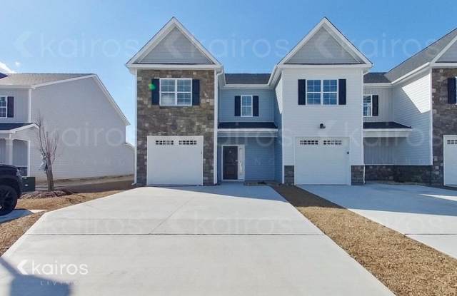 3712 Oak Leaf Way