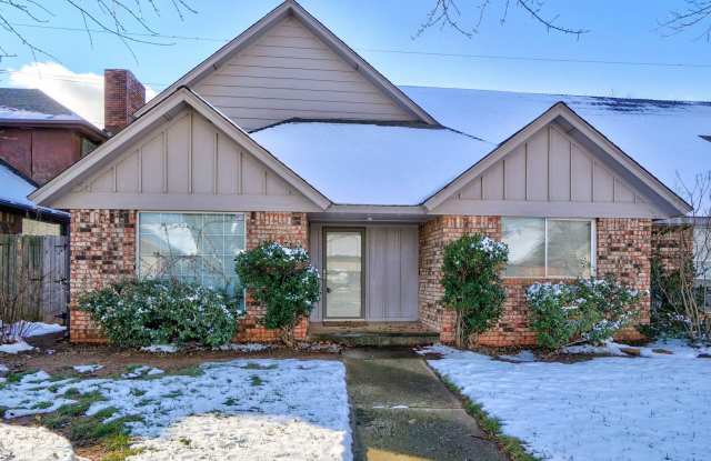 Inviting 3-Bedroom Home with Fireplace  Prime OKC Location!