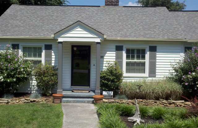 1331 Calderwood Ave
