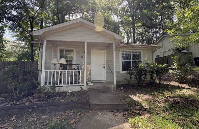 2609 EDDIE Road