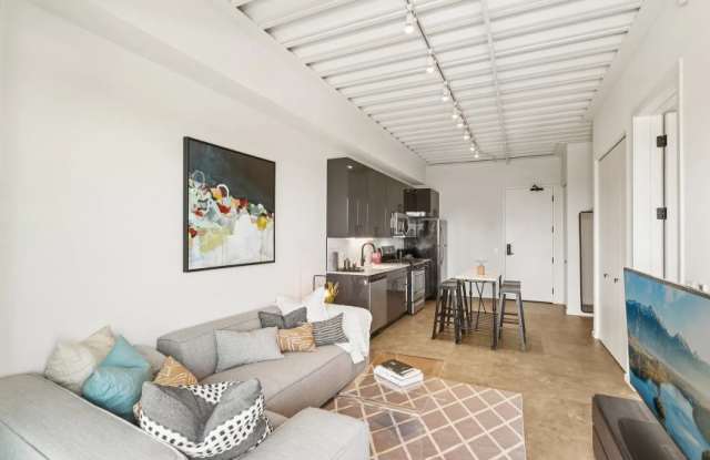 1220 West Jackson Blvd.