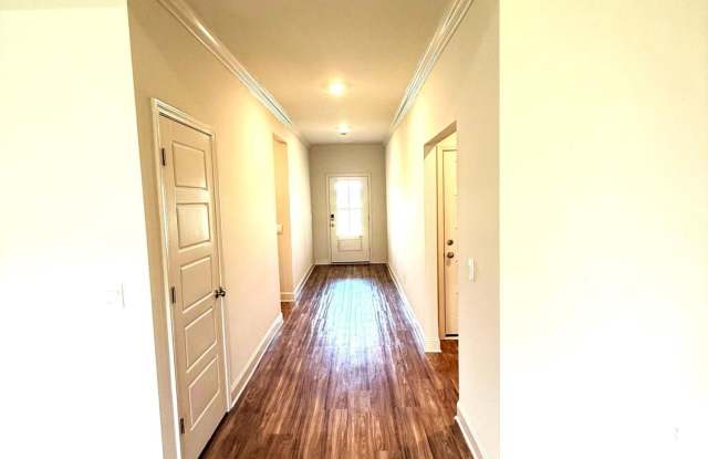 111 Saratoga Springs