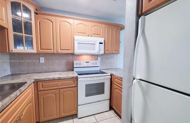 1519 W 42nd Pl