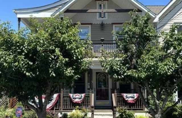 111 Embury Avenue