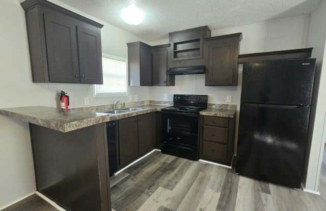 12130 US Highway 41 South Lot 166