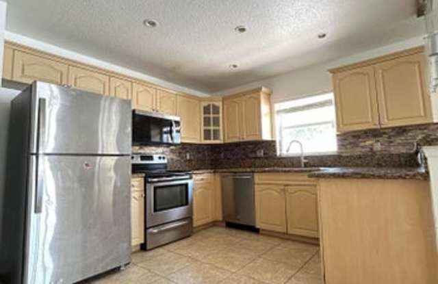 819 Hansen Street, West Palm Beach, FL 33405