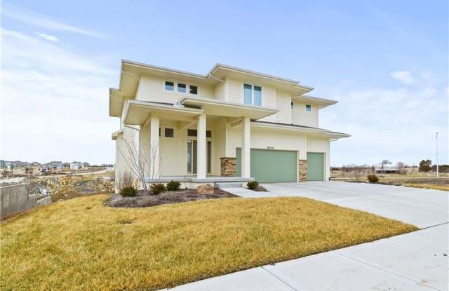 18228 Earnshaw Street