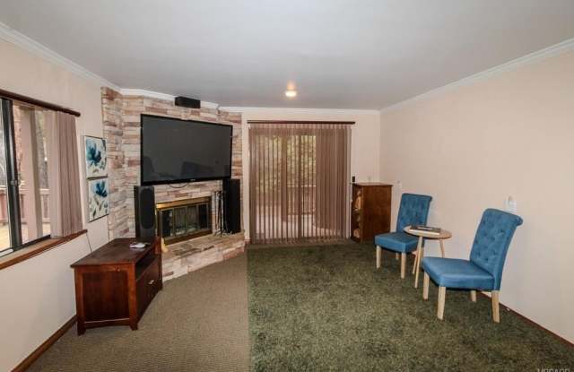 41984 Mapleleaf Drive