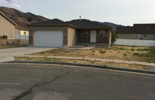 1017 W 880 S - 1017 West 880 South, Tooele, UT 84074