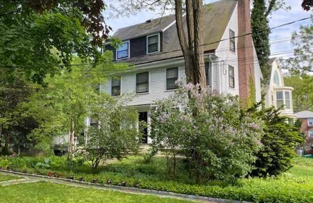 6 Francis Ave