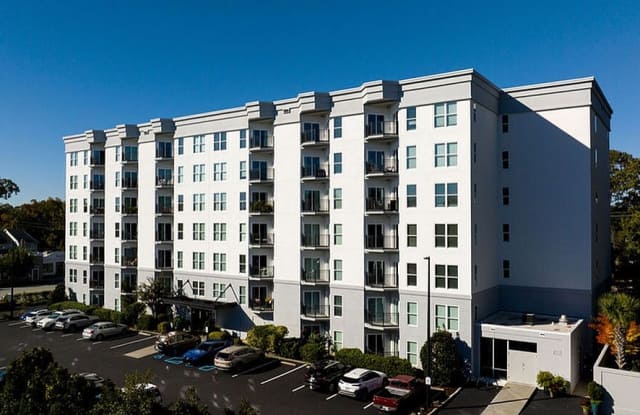 Photo of 700 Woodrow