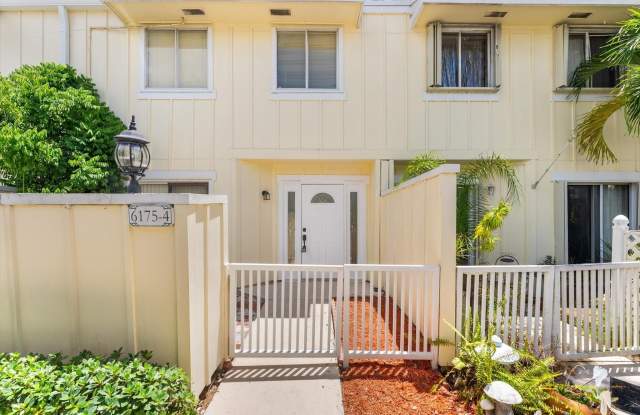 6175 RIVERWALK Lane