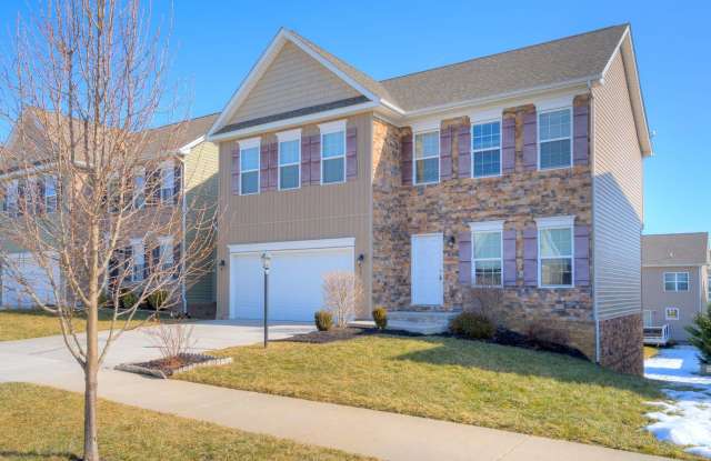 280 Roudabush | Cambria Crossing - Spacious Home | 5 Bed 2.5 Bath