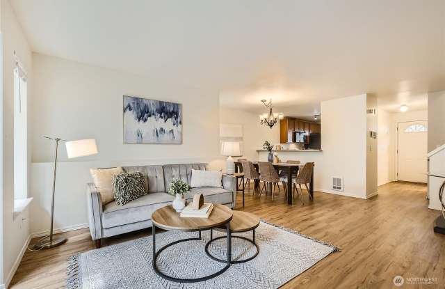 833 Southwest Sunset Boulevard