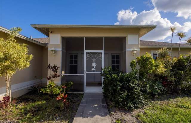 4203 4th Street SW - 4203 4th Street Southwest, Lehigh Acres, FL 33976