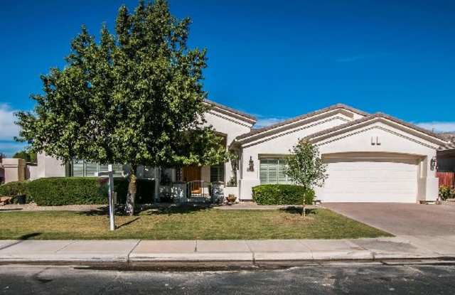 1794 W Coconino Drive