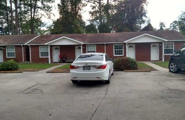 121 Roland Street