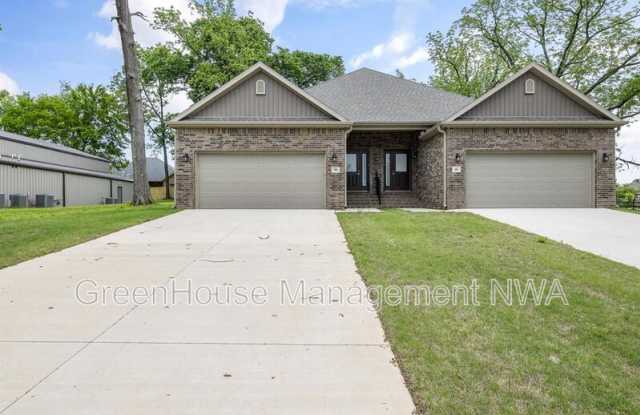 180 2nd St. - 180 West 2nd Street, Centerton, AR 72719