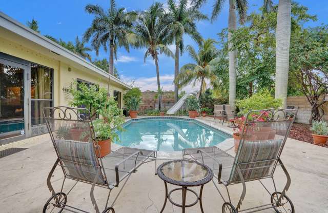 420 NE 36th Street