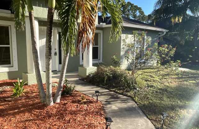 1931 SW Fears Avenue