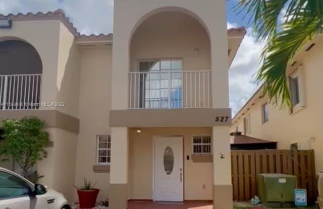 527 W 68th St - 527 W 68th St, Hialeah, FL 33014