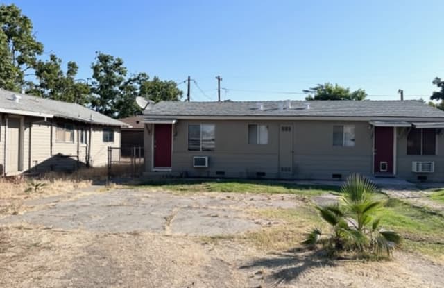 657 W 7th St - 657 West 7th Street, Merced, CA 95341