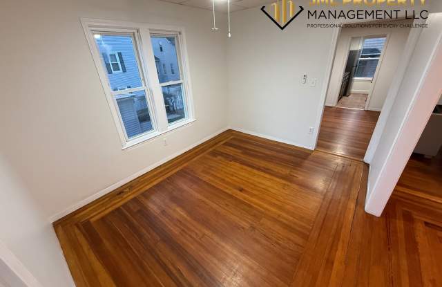 28 McClure Pl, Unit 1