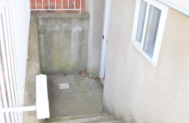 233 Taylor Street unit: #2