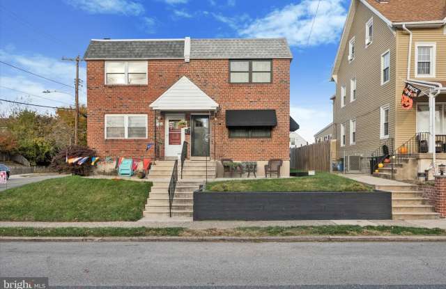 Photo of 703 HOFFNAGLE Street unit: 2