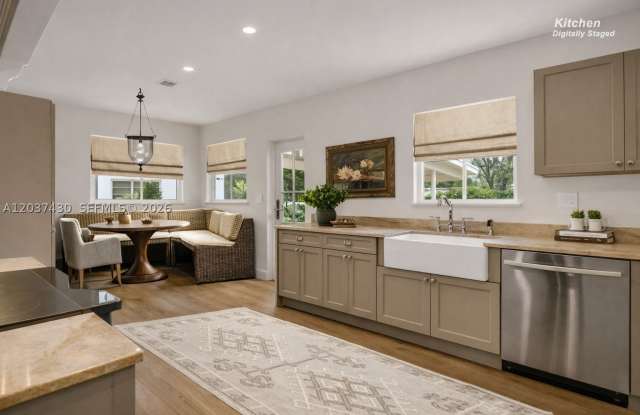 69 NW 94th St