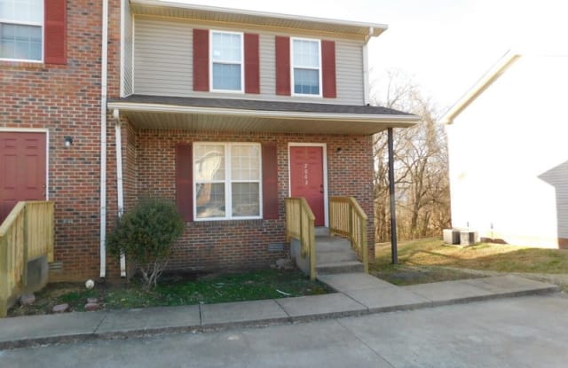 2062 Tynewood Dr - 2062 Tynewood Dr, Clarksville, TN 37042