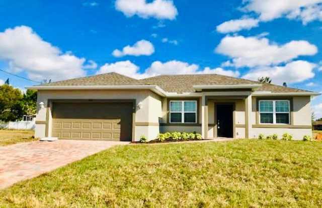 1907 NW 22nd Ave - 1907 Northwest 22nd Avenue, Cape Coral, FL 33993