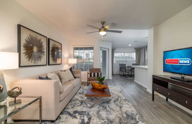 La Ventana Apartments